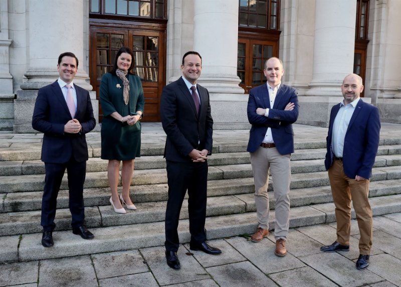 Advantio execs IDA CEO & Taoiseach outside Taoiseach's offices