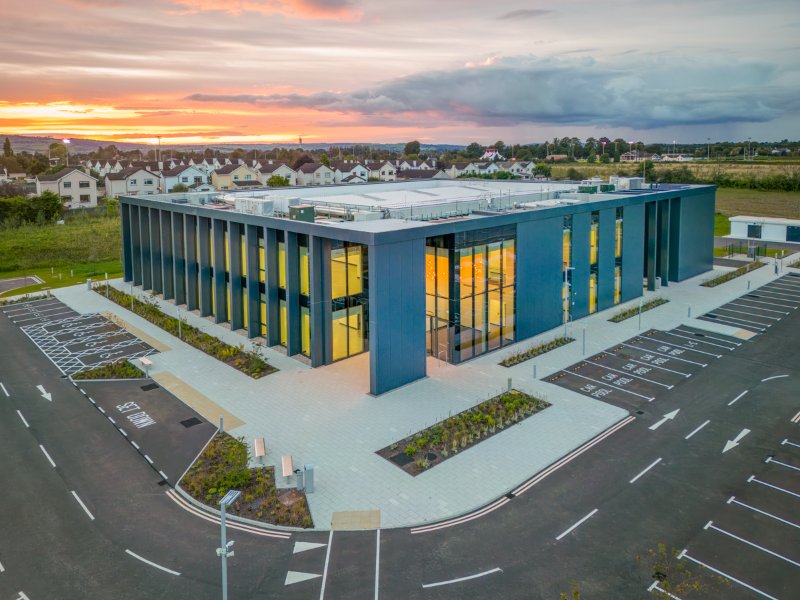 Technology / Manufacturing space of c.1,679 m² (c.18,077 ft² )